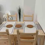 Moderne Fuer 5 Gaeste In *