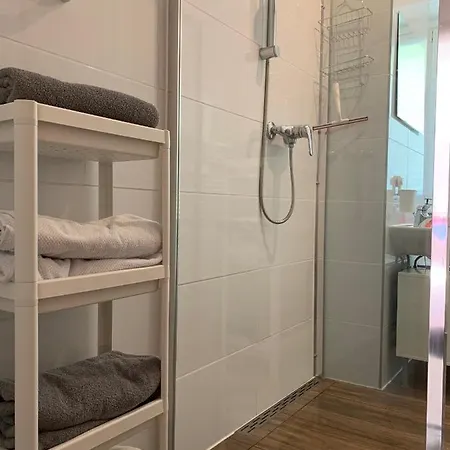 Apartment Moderne Für 5 Gäste In *